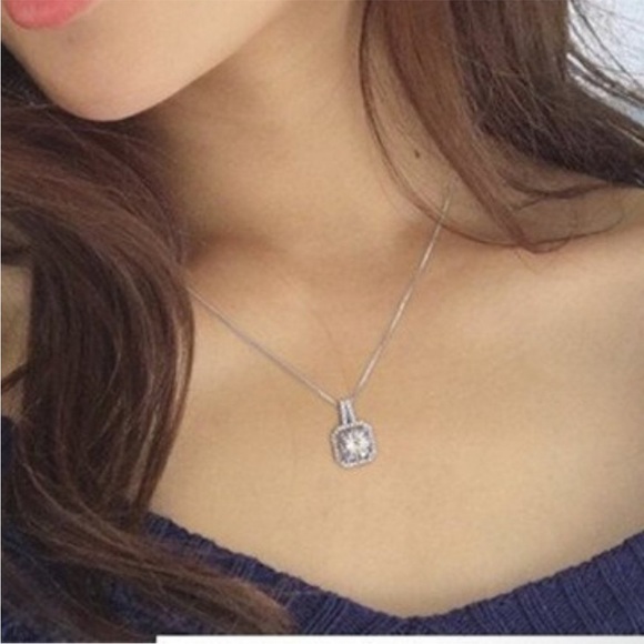 NEW 925 Sterling Silver 3CT Diamond Halo Necklace - Picture 3 of 3